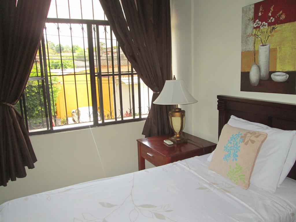 Hotel San Mateo San Salvador Phòng bức ảnh